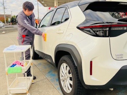 お客様の大切な愛車を１台１台丁寧に施工させて頂きます♬