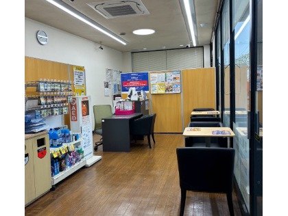 店内でお待ちいただけます☆喫煙ブース有☆