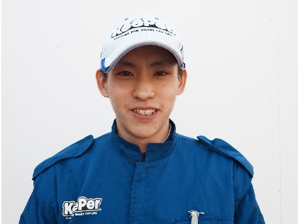 スタッフの北村です。1級KeePer技術施工者