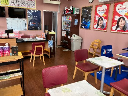 店内でお待ちいただけます！（喫煙室あり）