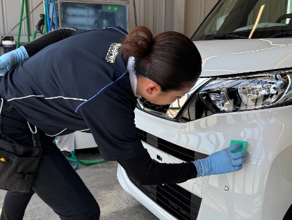 女性スタッフ活躍中！施工が丁寧とお褒めいただけます。