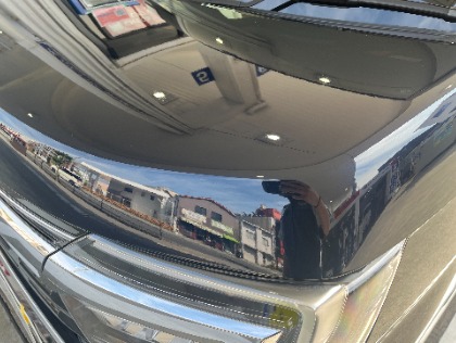 研磨をしてあげると塗装がまっすぐになるので輝きが更に増します。