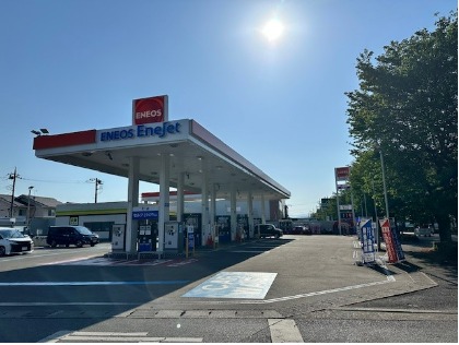 スーパーカスミ様のお隣のＥＮＥＯＳです。