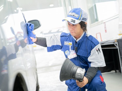 お引渡しの時のお客様の笑顔を想い描いて、1台1台まごころ施工をしています♡