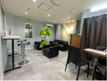 受付・待合スペース（お待ちの際は、こちらでどうぞ）