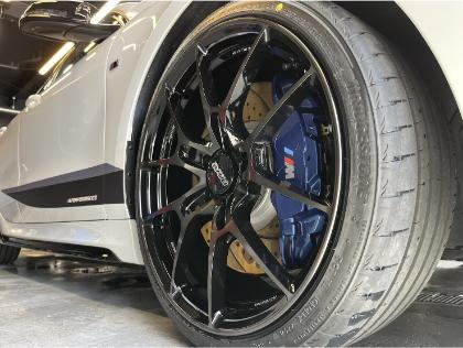 【DETAIL WASH】ホイール内含む細部まで丁寧な洗浄