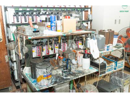 充実した設備でお車をメンテナンスいたします！