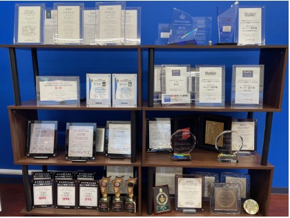 コーティング資格者10名以上在籍　全国トップレベルの在籍人数です。