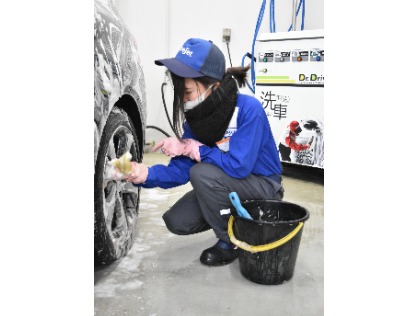 ホールの中までシッカリ洗い上げます！(; ･`д･´)