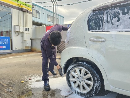 手洗い洗車もスピーディーにピカピカに