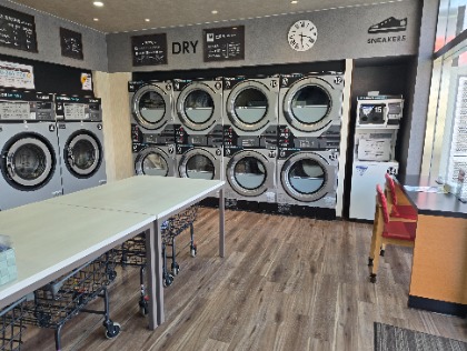 コインランドリー併設<<靴も洗えます>>